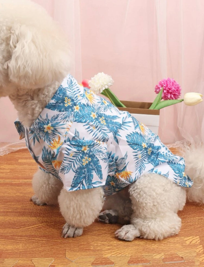 Camisa para mascotas con estampado tropical